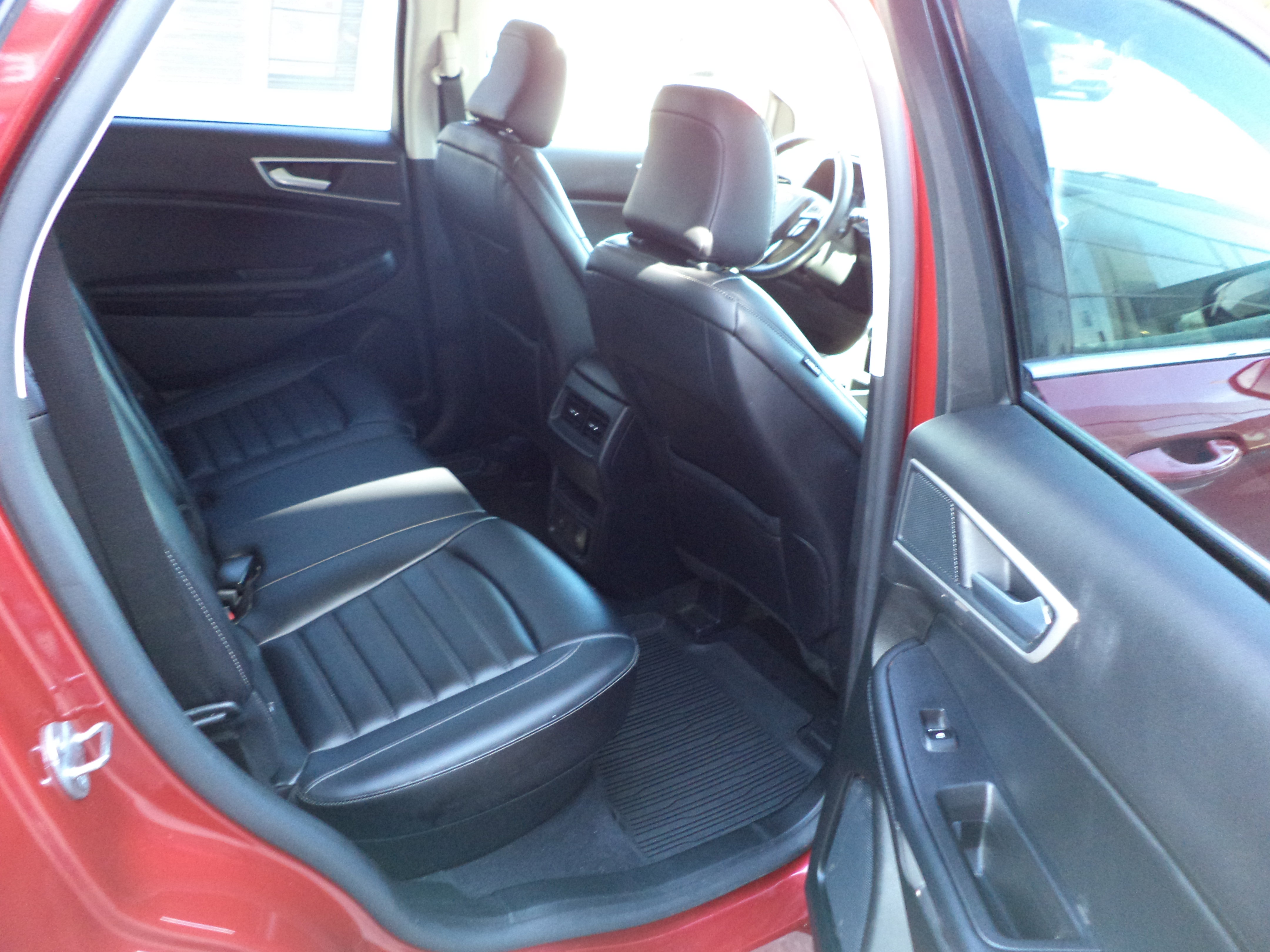 Used 2024 Ford Edge SEL w/ Convenience Package AWD/4WD image 7