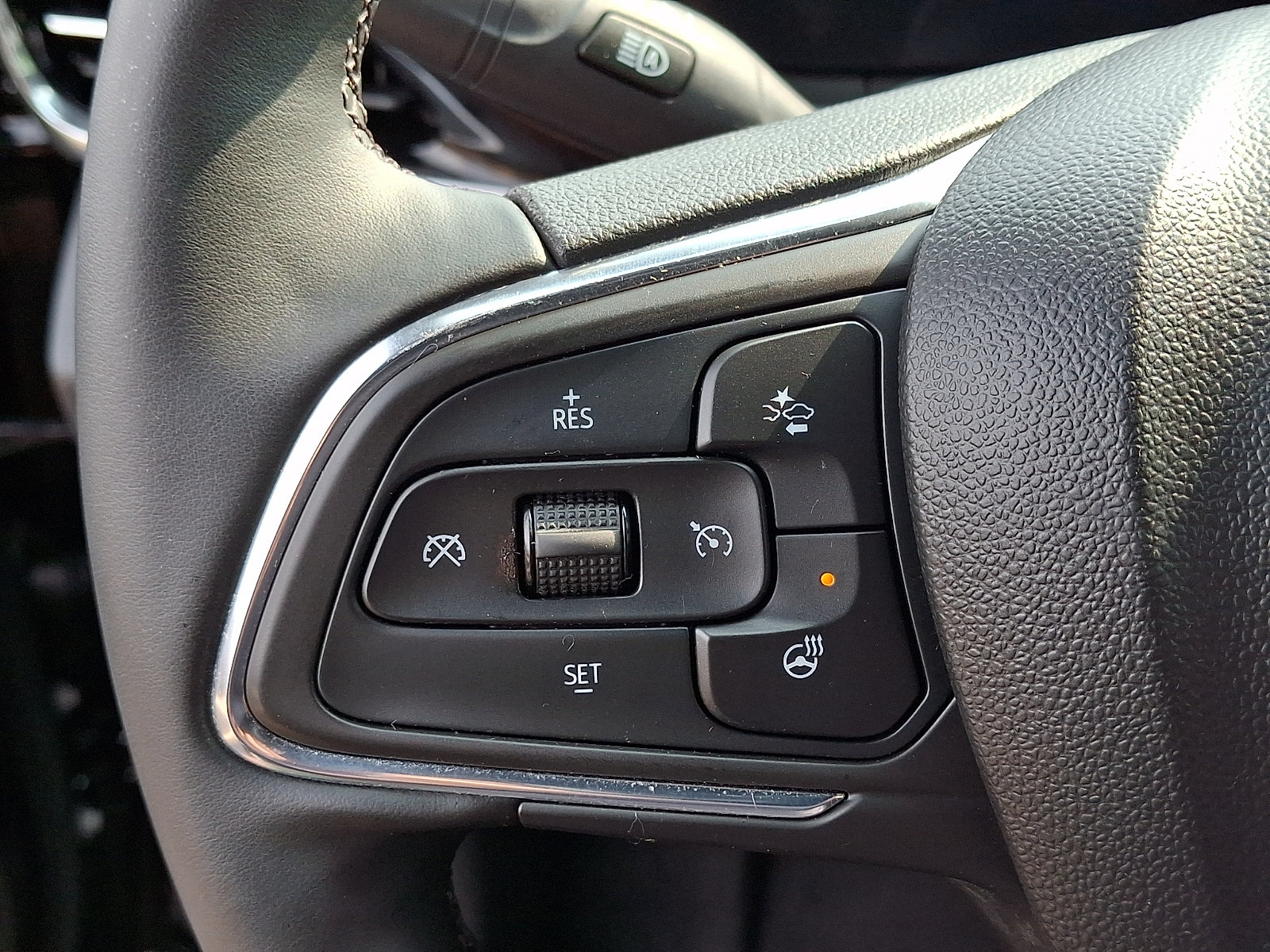 Used 2025 Buick Envista Sport Touring w/ Convenience I Package FWD image 21