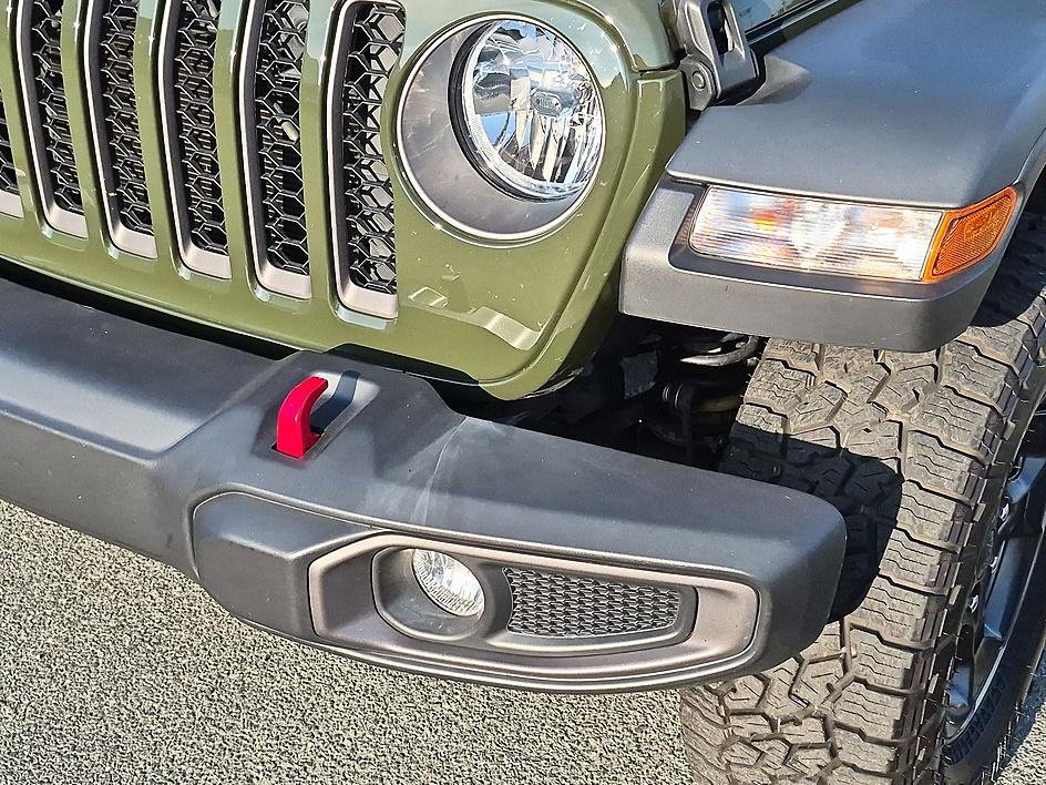 Used 2023 Jeep Gladiator Rubicon w/ Cold Weather Group AWD/4WD image 9