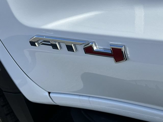 New 2026 GMC Sierra 1500 AT4 w/ AT4 Premium Package AWD/4WD image 33