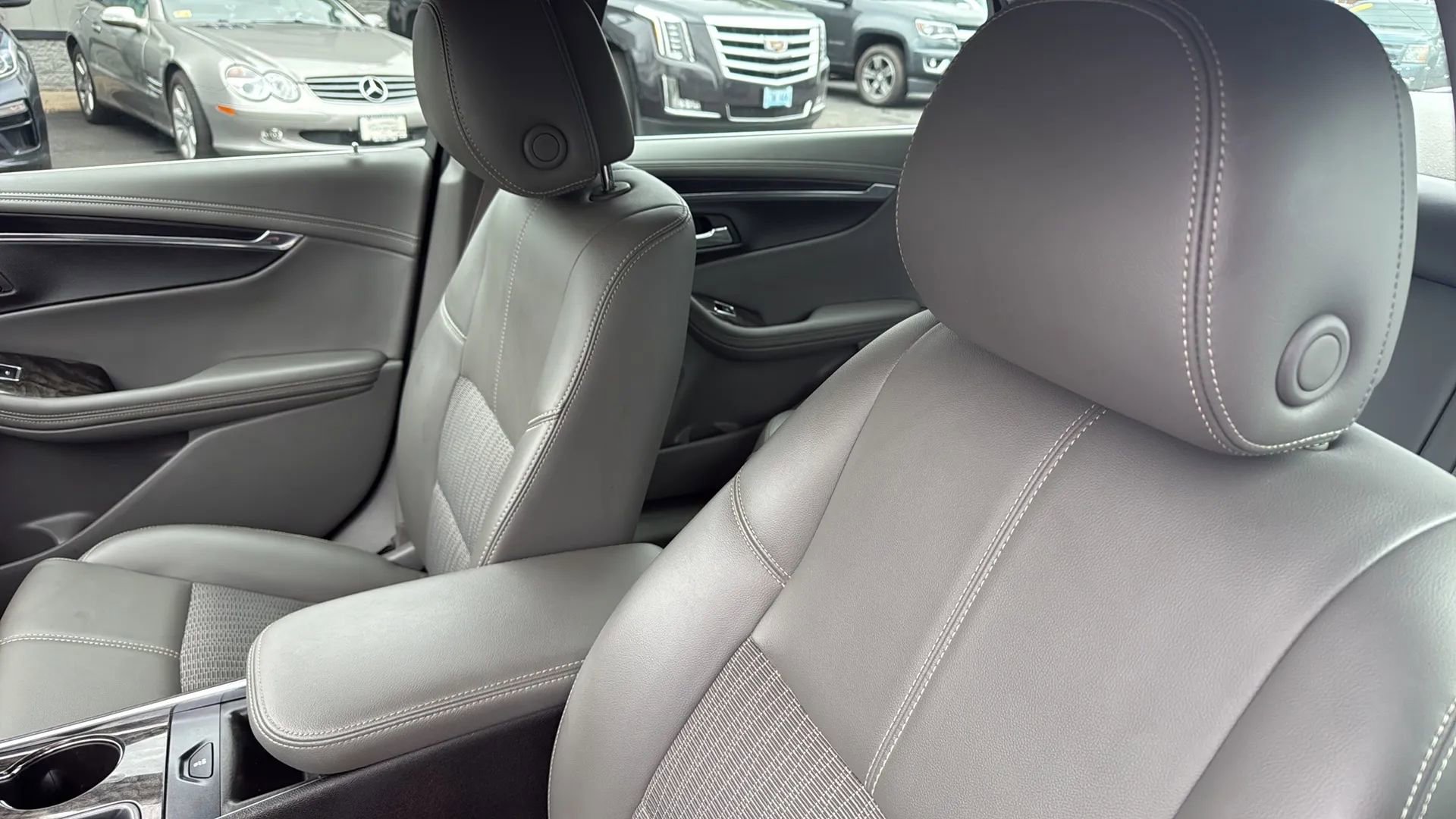 Used 2014 Chevrolet Impala LT FWD image 15