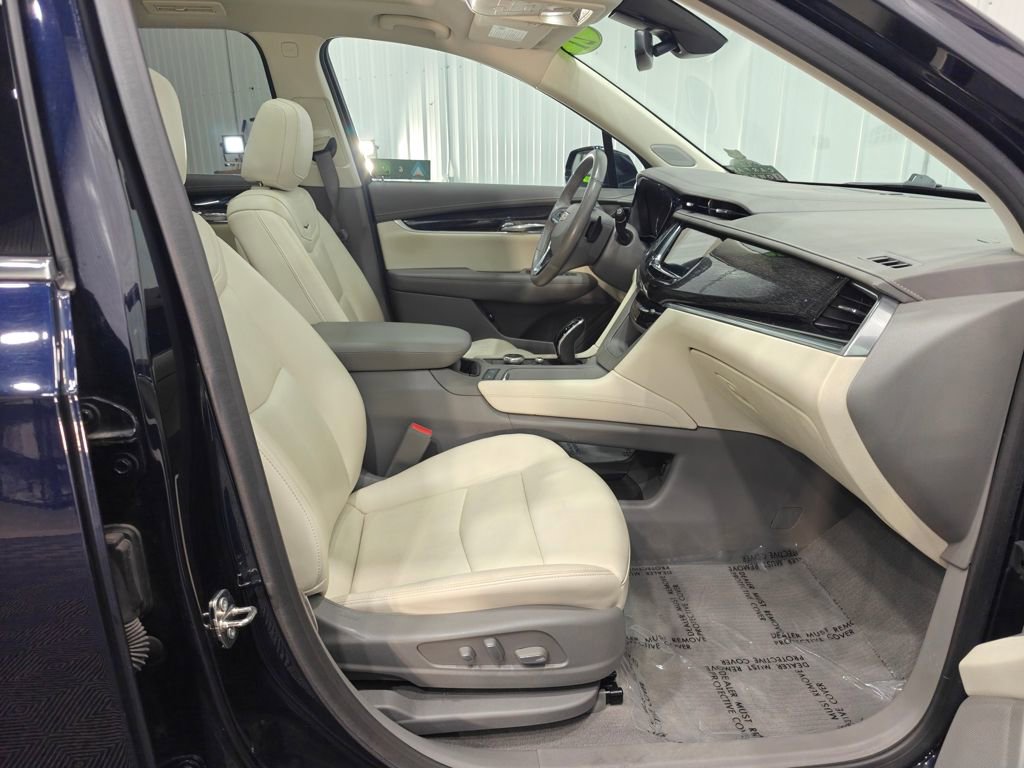 Used 2021 Cadillac XT6 Premium Luxury AWD/4WD image 24