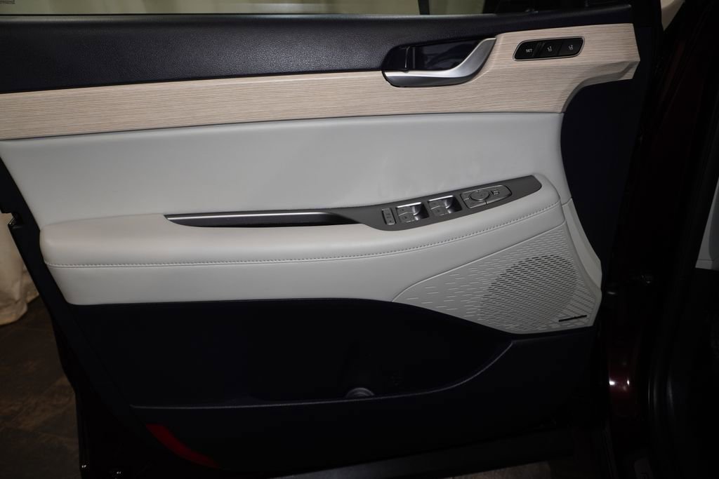 Used 2023 Hyundai Palisade Limited w/ Cargo Package image 26
