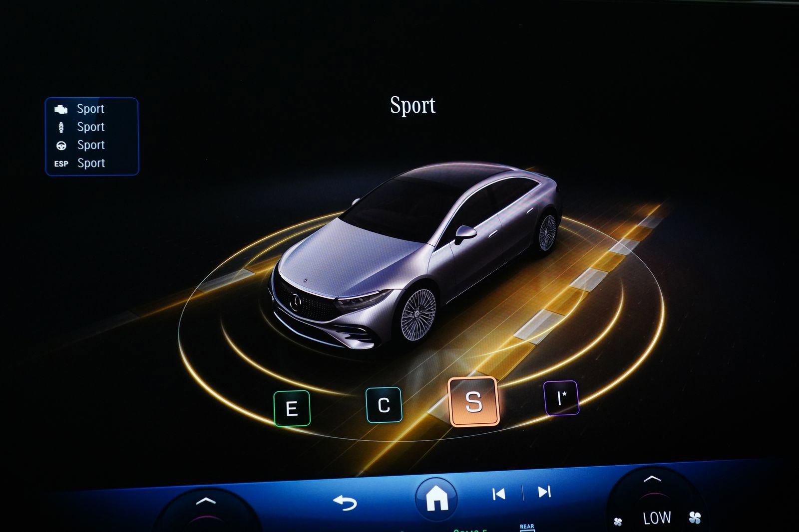 Used 2023 Mercedes-Benz EQS 580 4MATIC Sedan image 23