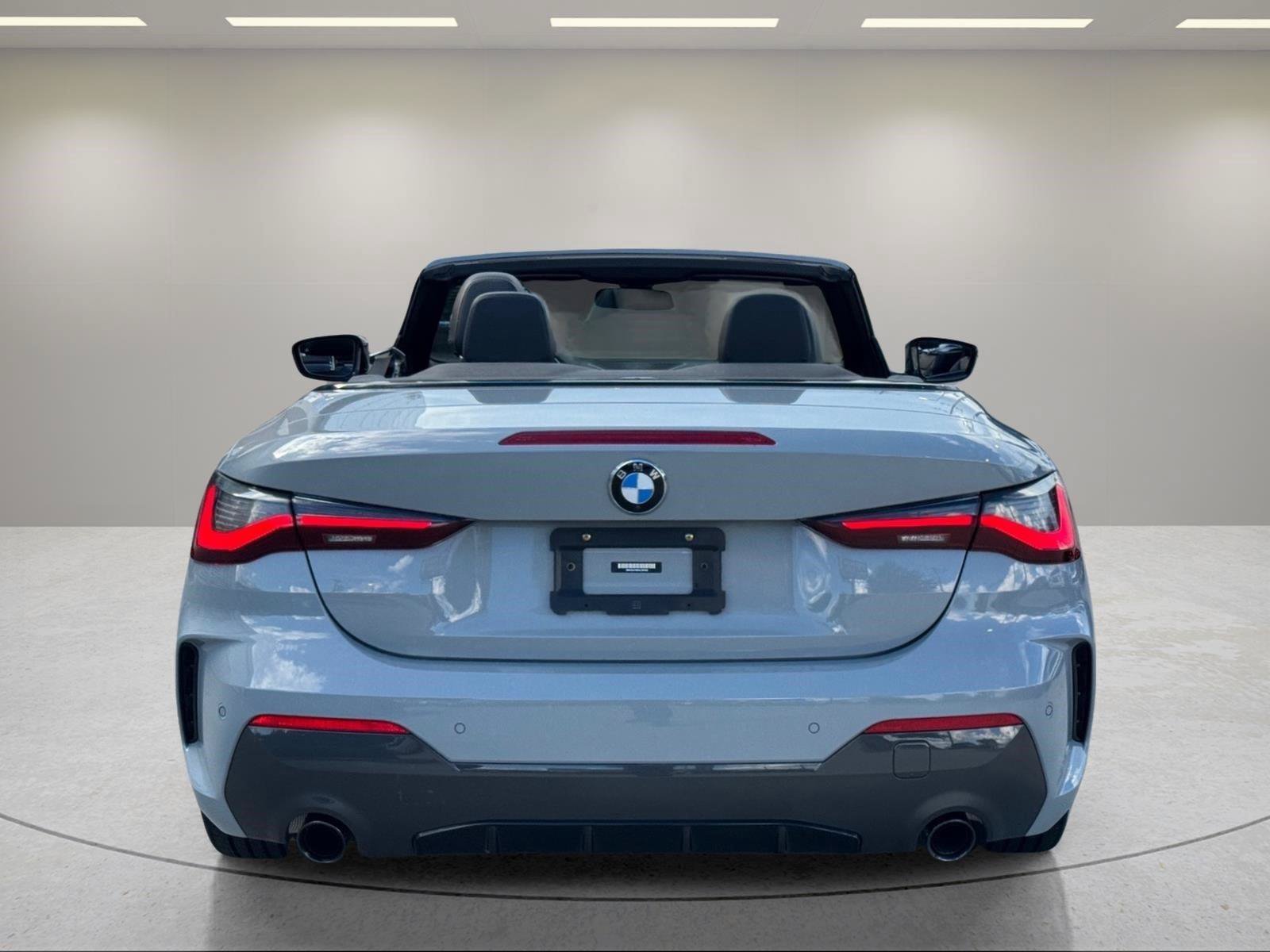Used 2022 BMW 430i Convertible w/ M Sport Package RWD image 4