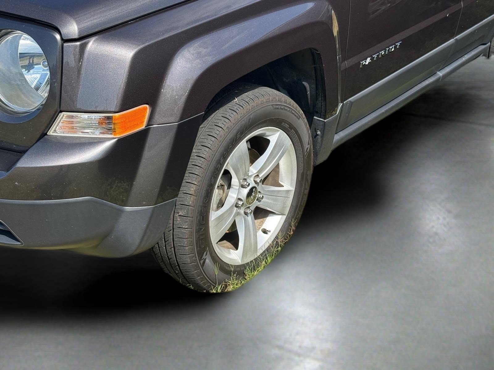 Used 2015 Jeep Patriot Sport w/ Power Value Group AWD/4WD image 4