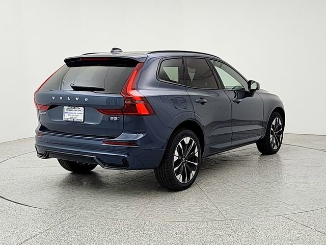 New 2026 Volvo XC60 B5 Plus w/ Climate Package PRO AWD/4WD image 5