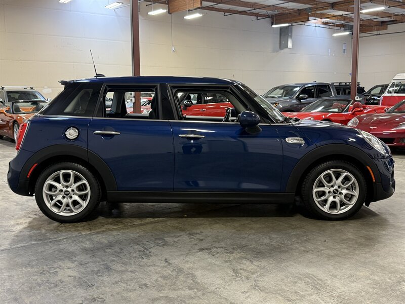 Used 2017 MINI Cooper S FWD image 8