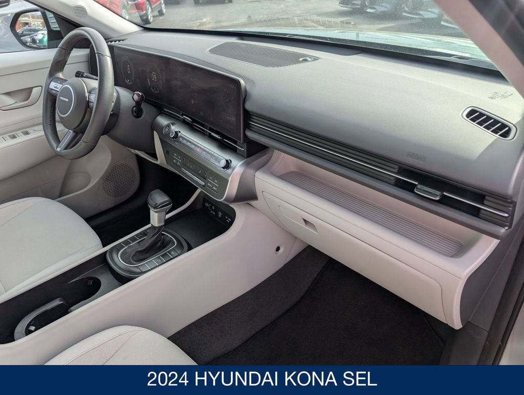 Certified 2024 Hyundai Kona SEL image 30