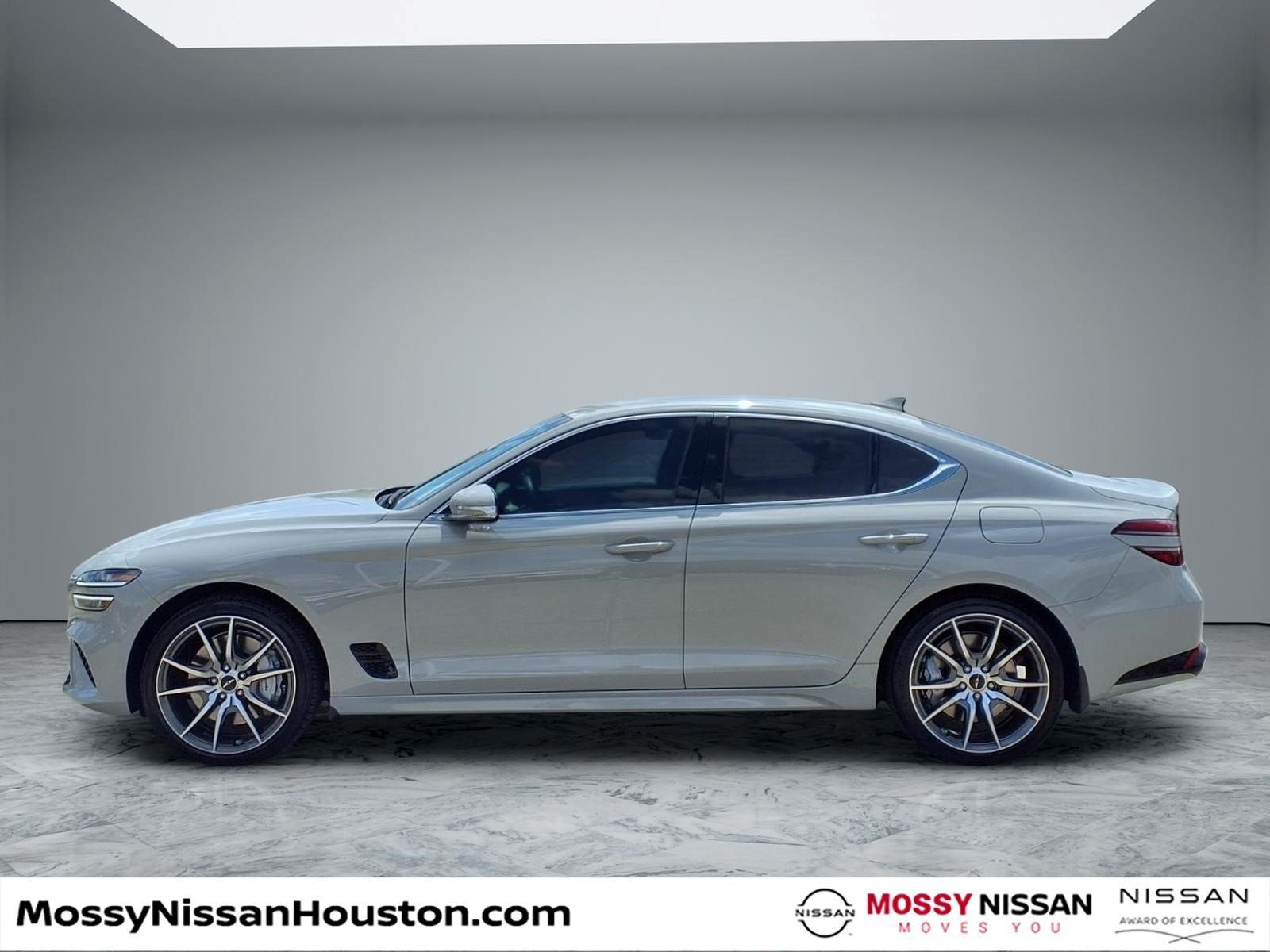 Used 2026 Genesis G70 2.5T RWD image 5