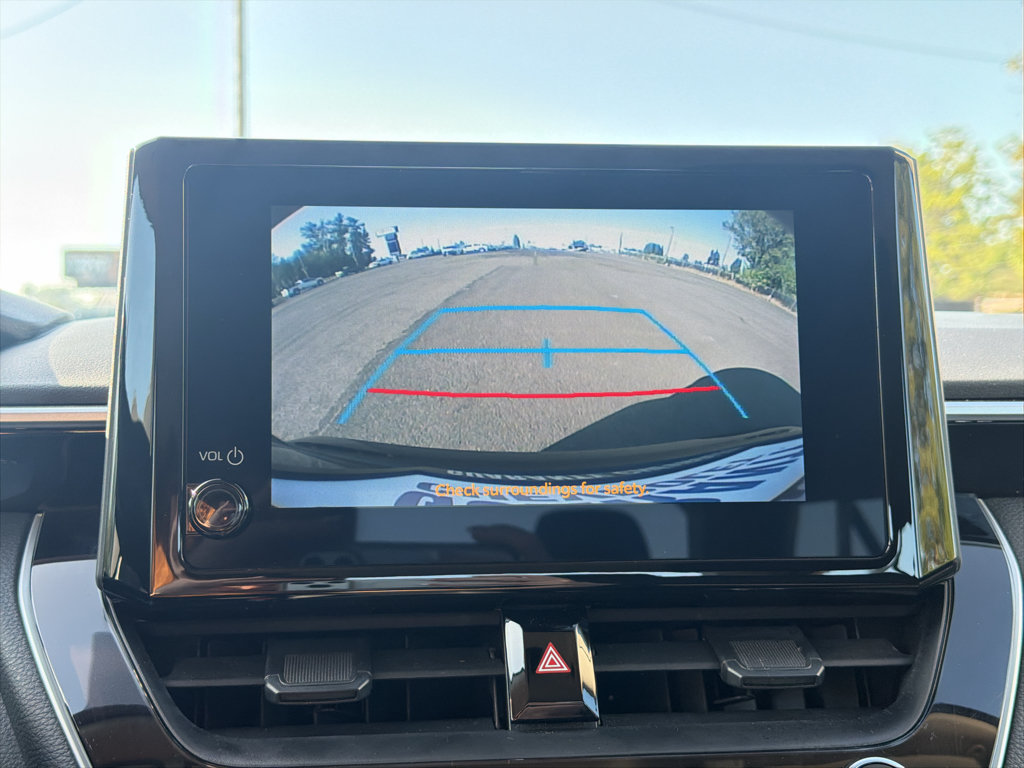Used 2024 Toyota Corolla LE FWD image 9