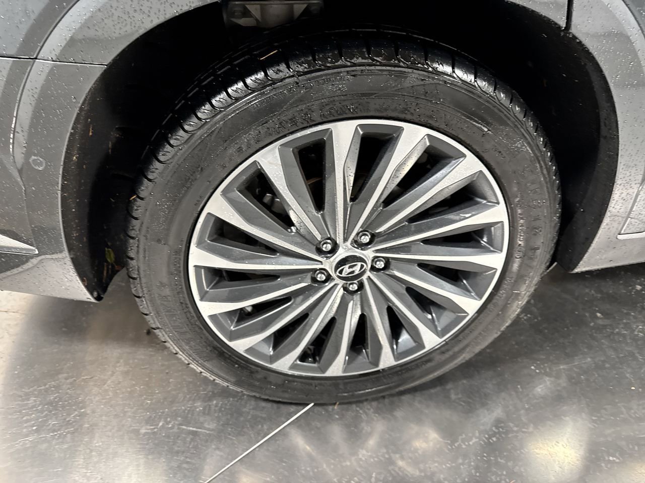 Used 2024 Hyundai Palisade Calligraphy image 13