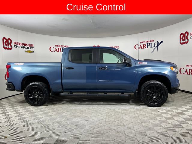 Used 2024 Chevrolet Silverado 1500 LT Trail Boss w/ Convenience Package II AWD/4WD image 9