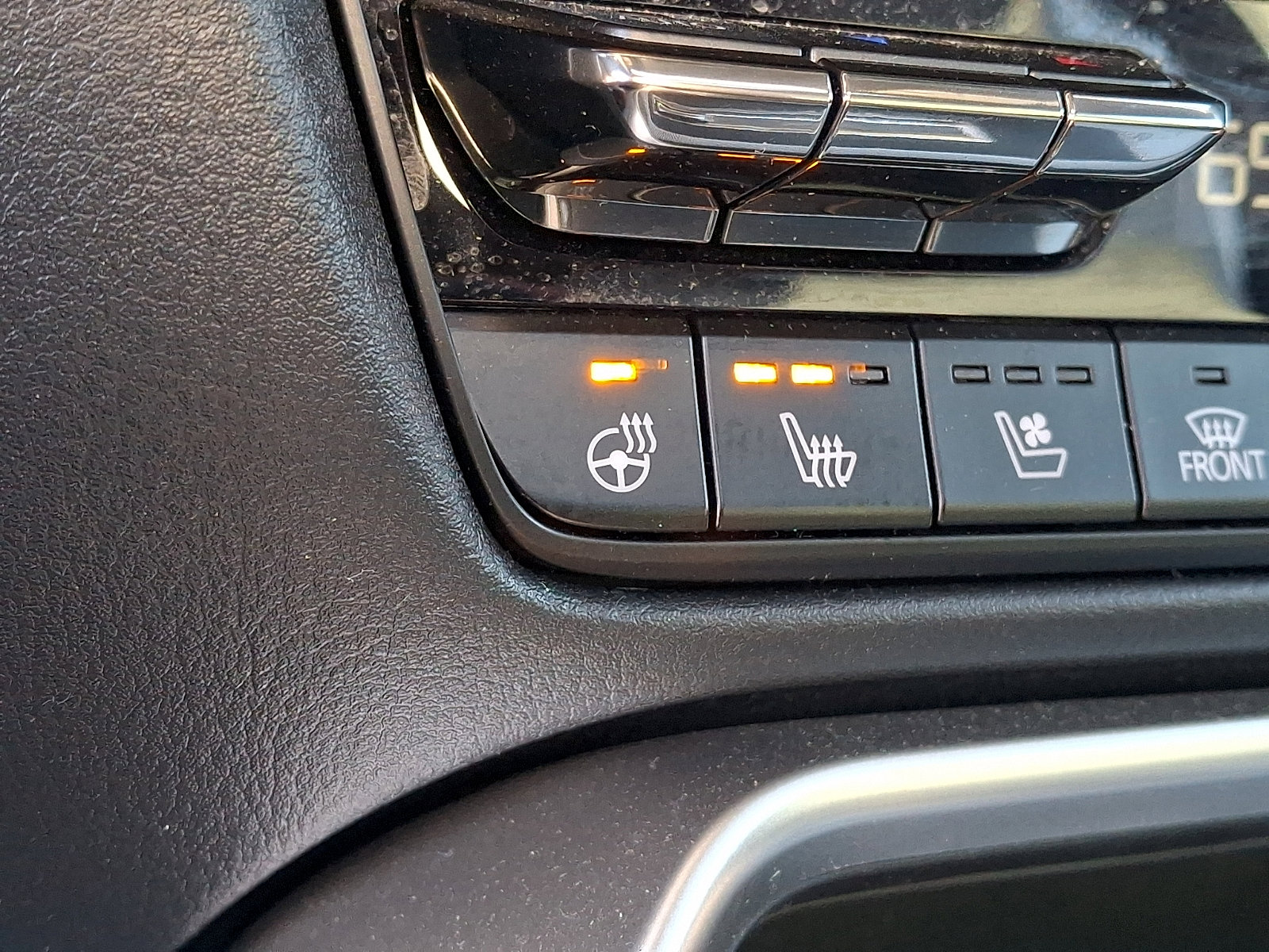 Certified 2024 MAZDA CX-90 Plug-In Hybrid w/ Premium Plus image 27