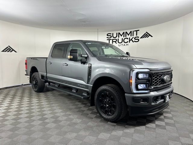 Used 2025 Ford F350 Lariat w/ Black Appearance Package AWD/4WD image 7