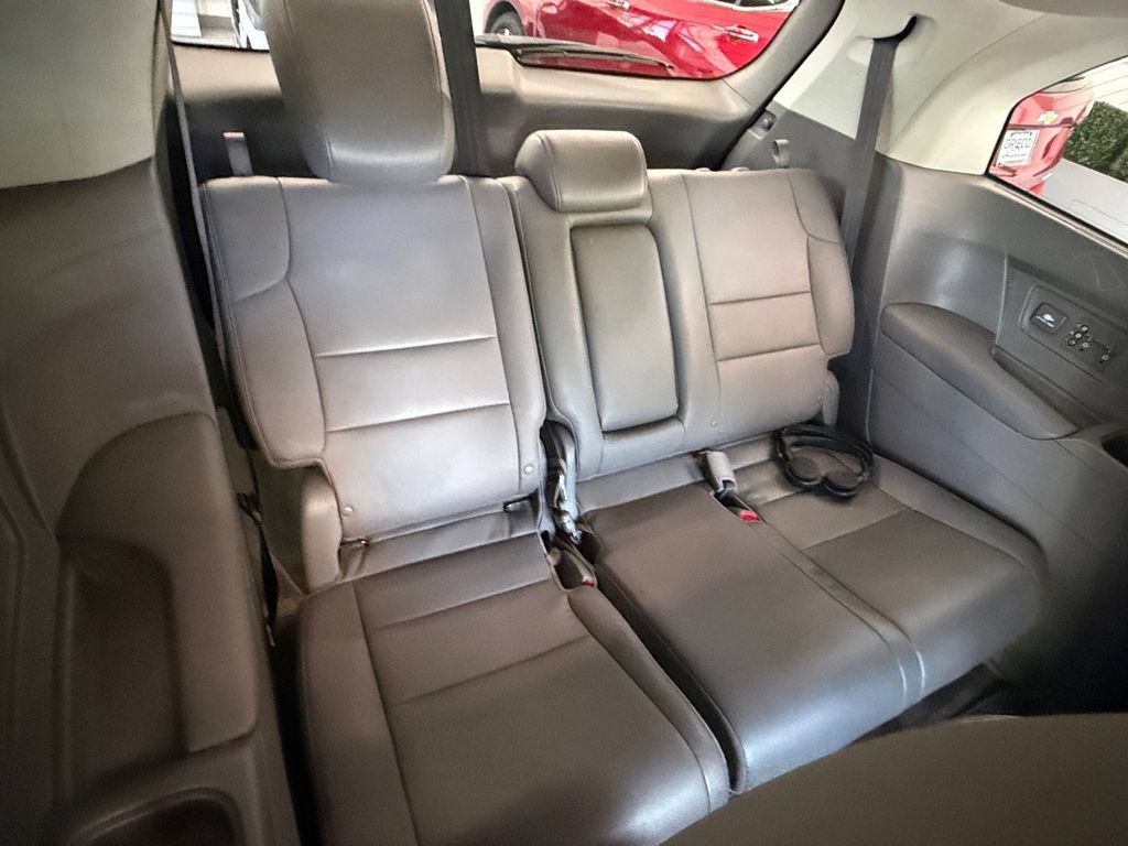 Used 2015 Honda Odyssey Touring image 16