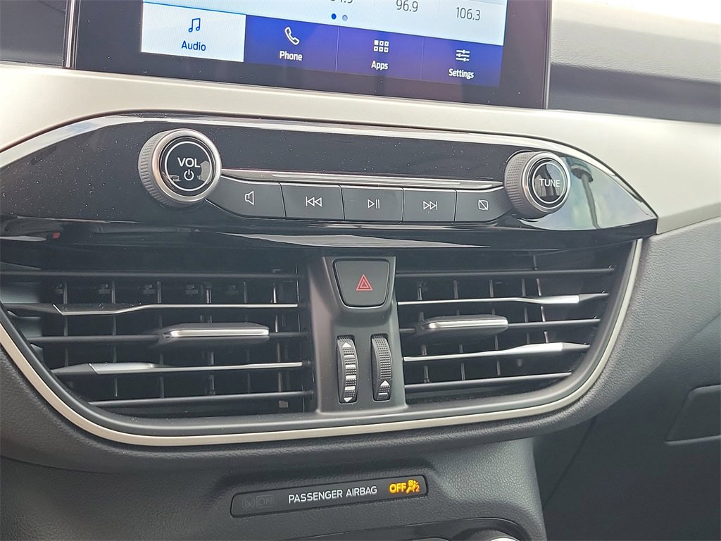 Certified 2022 Ford Escape SEL image 29