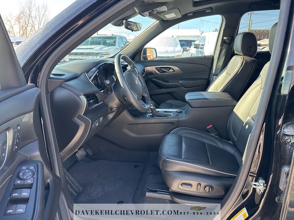 Used 2023 Chevrolet Traverse Premier image 16