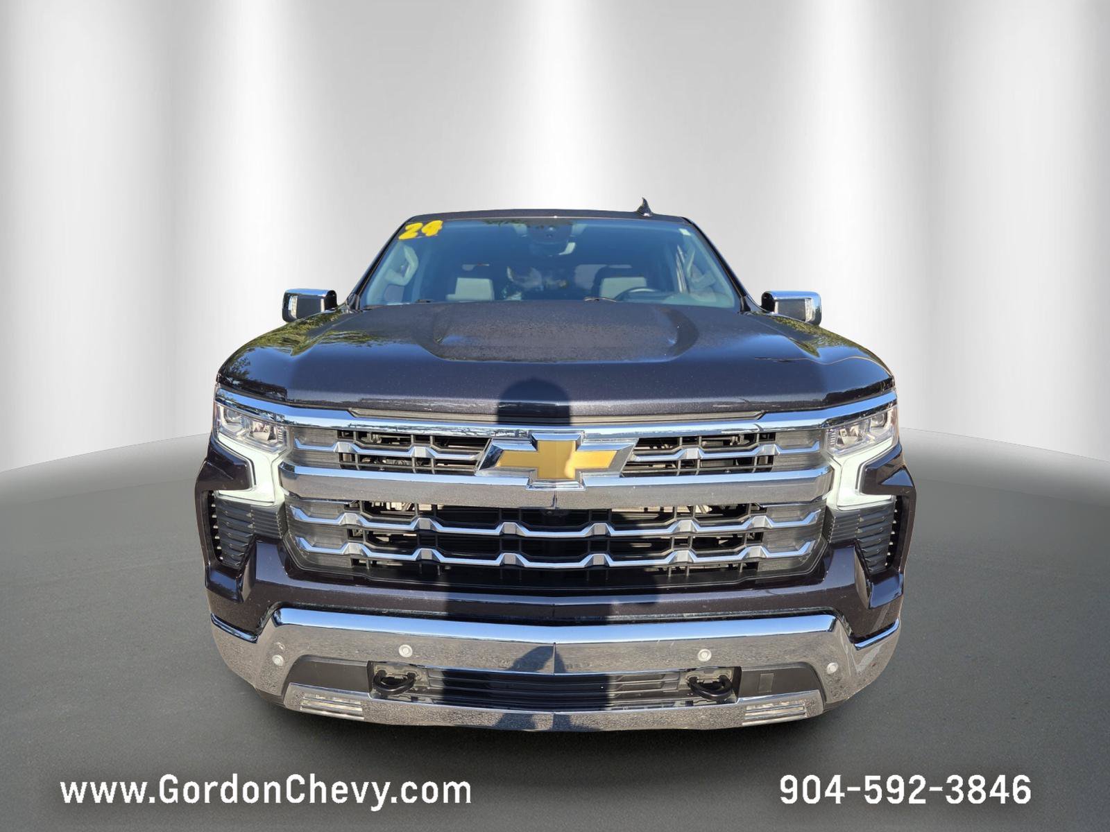 Used 2024 Chevrolet Silverado 1500 LTZ w/ Technology Package AWD/4WD image 9