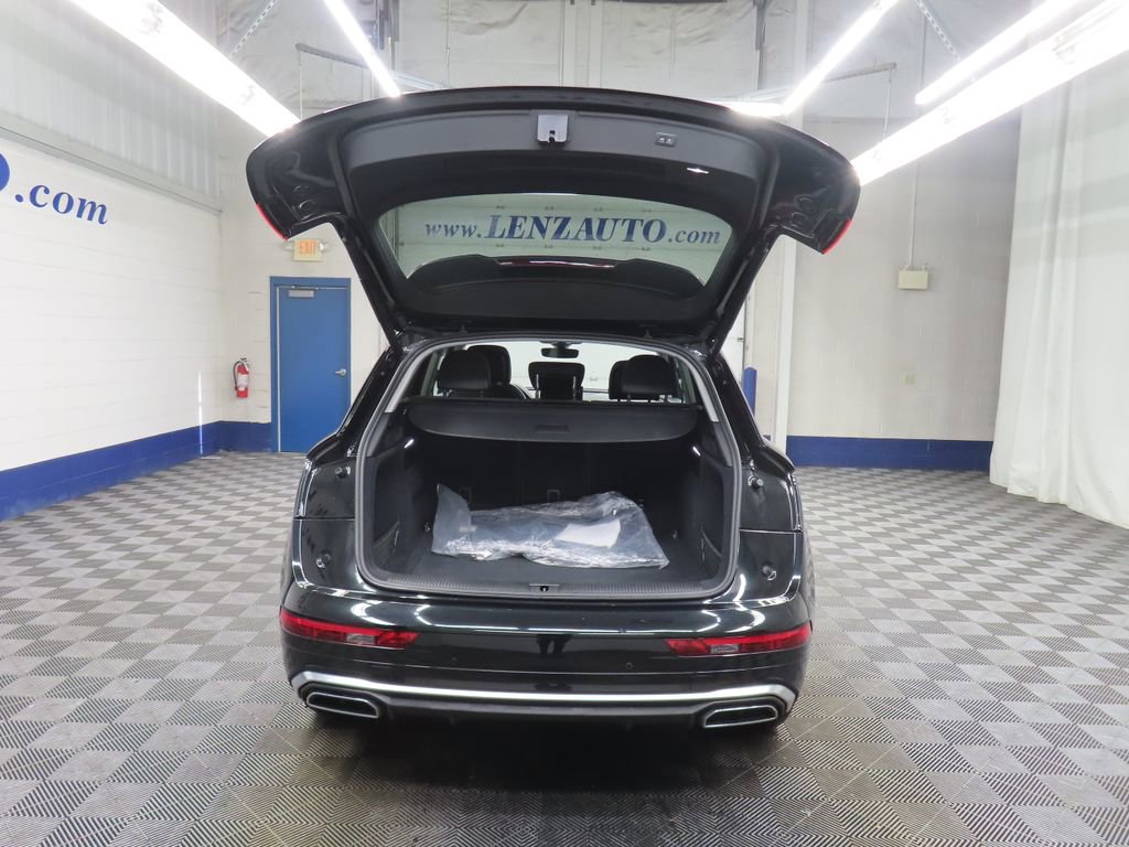 Used 2023 Audi Q5 2.0T Premium w/ Convenience Package image 30