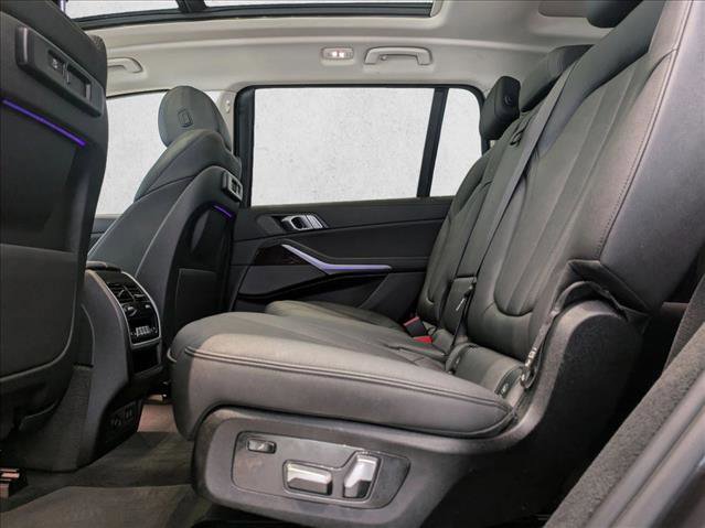 Used 2021 BMW X7 xDrive40i w/ Premium Package image 19