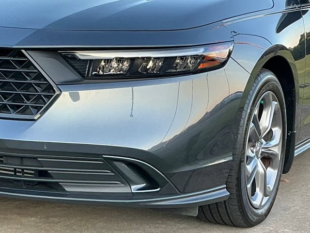 Used 2024 Honda Accord EX image 11