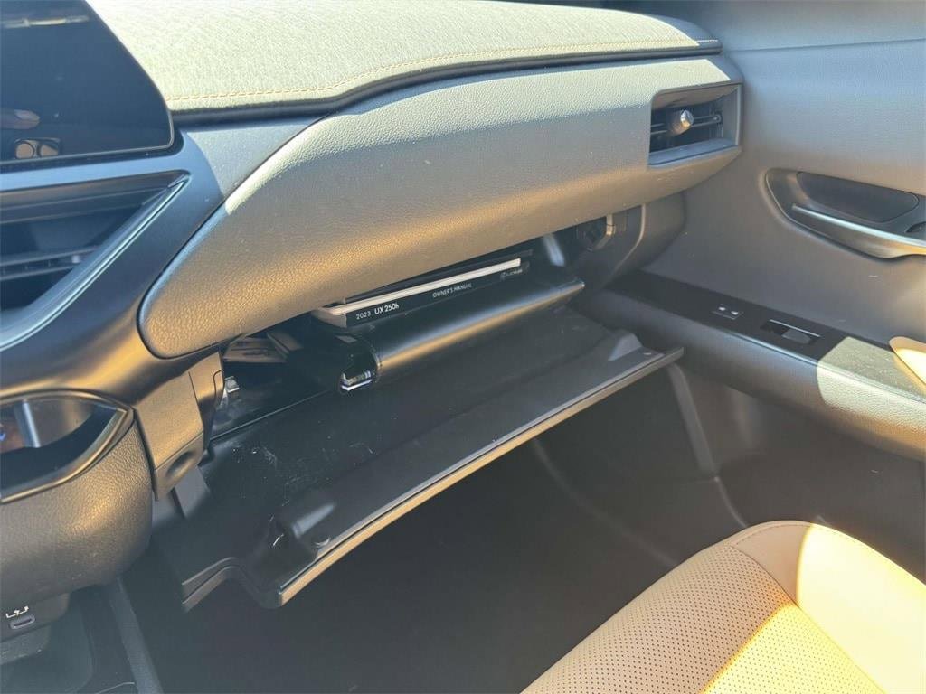 Used 2023 Lexus UX 250h AWD w/ Premium Package image 35