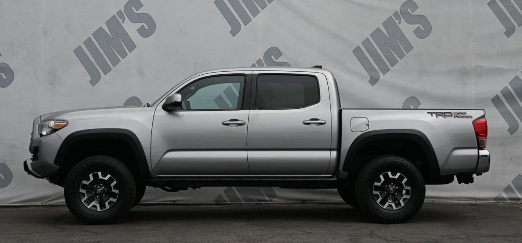 Used 2016 Toyota Tacoma TRD Off-Road w/ Towing Package RWD image 6