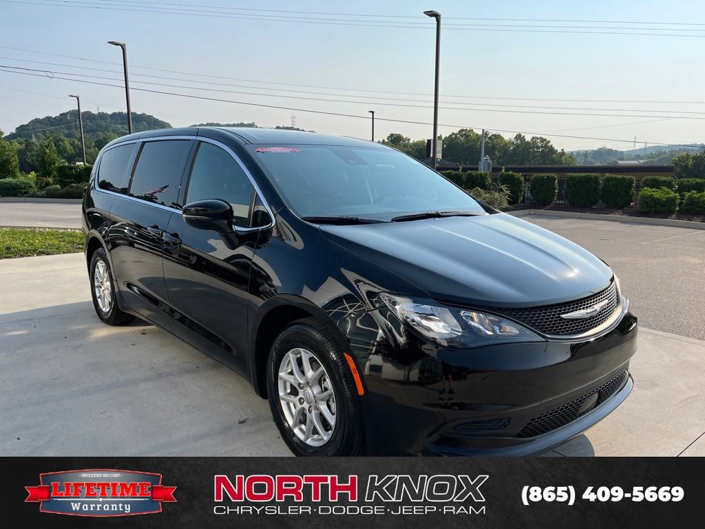 New 2026 Chrysler Voyager LX FWD image 29