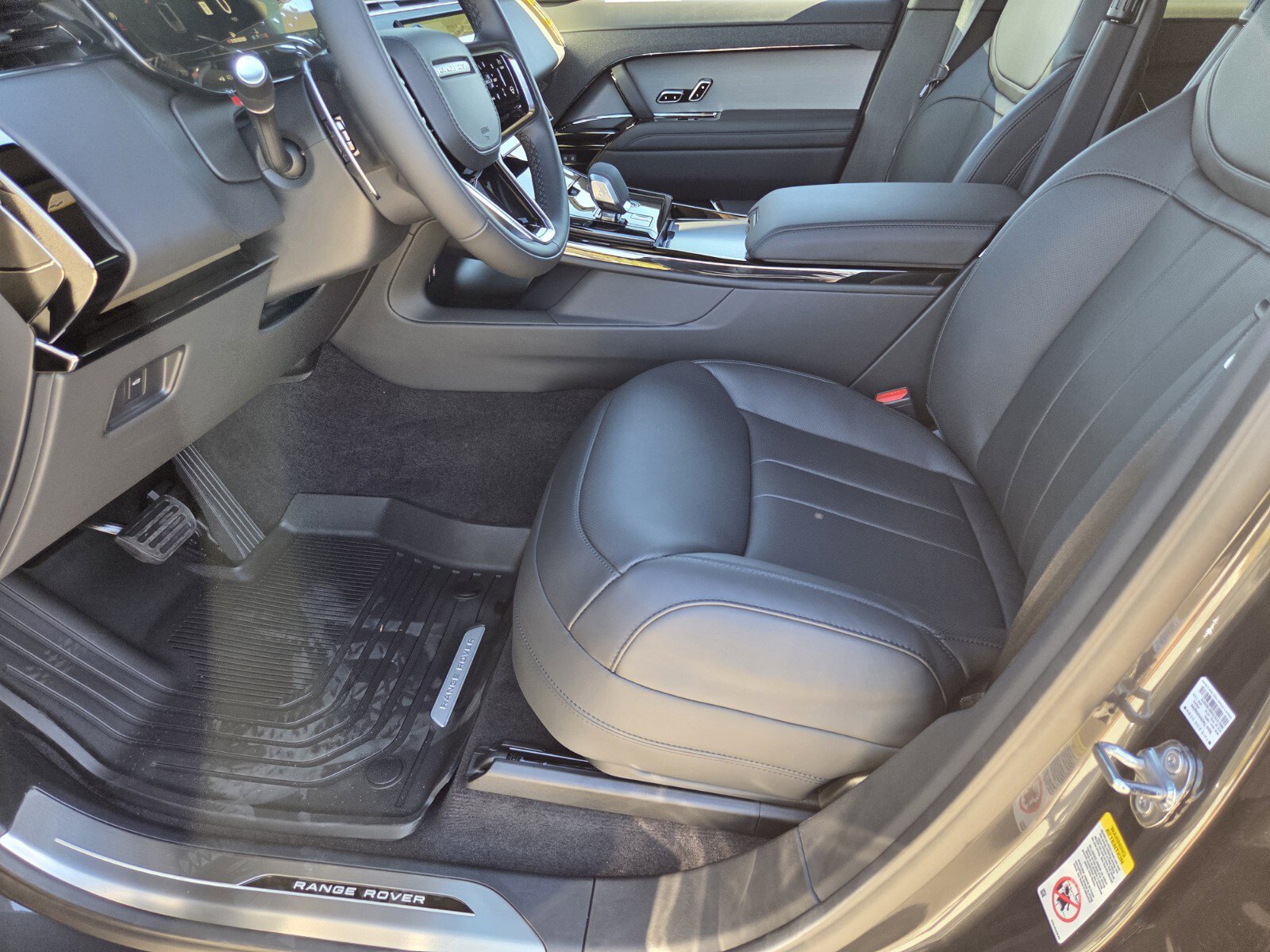 New 2026 Land Rover Range Rover Sport SE image 23