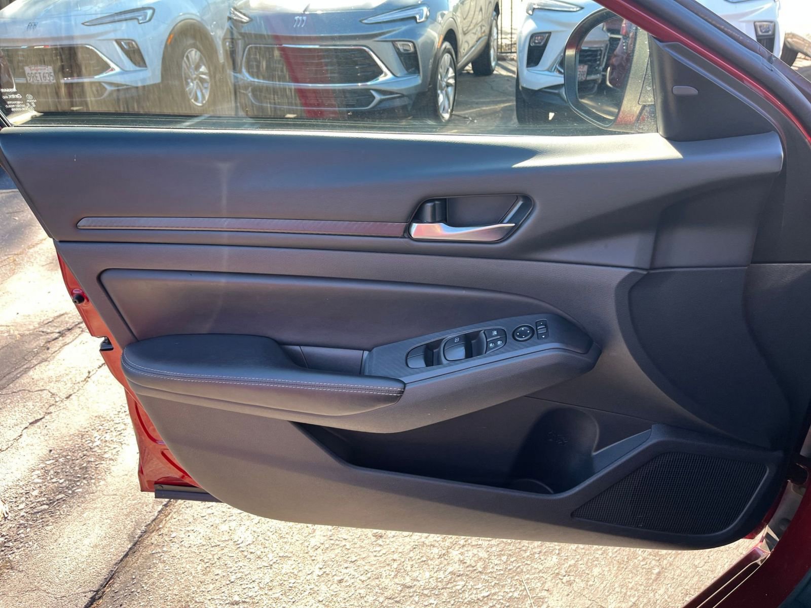 Used 2024 Nissan Altima 2.5 SV image 18