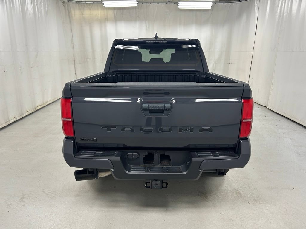 Used 2024 Toyota Tacoma TRD Off-Road AWD/4WD image 5