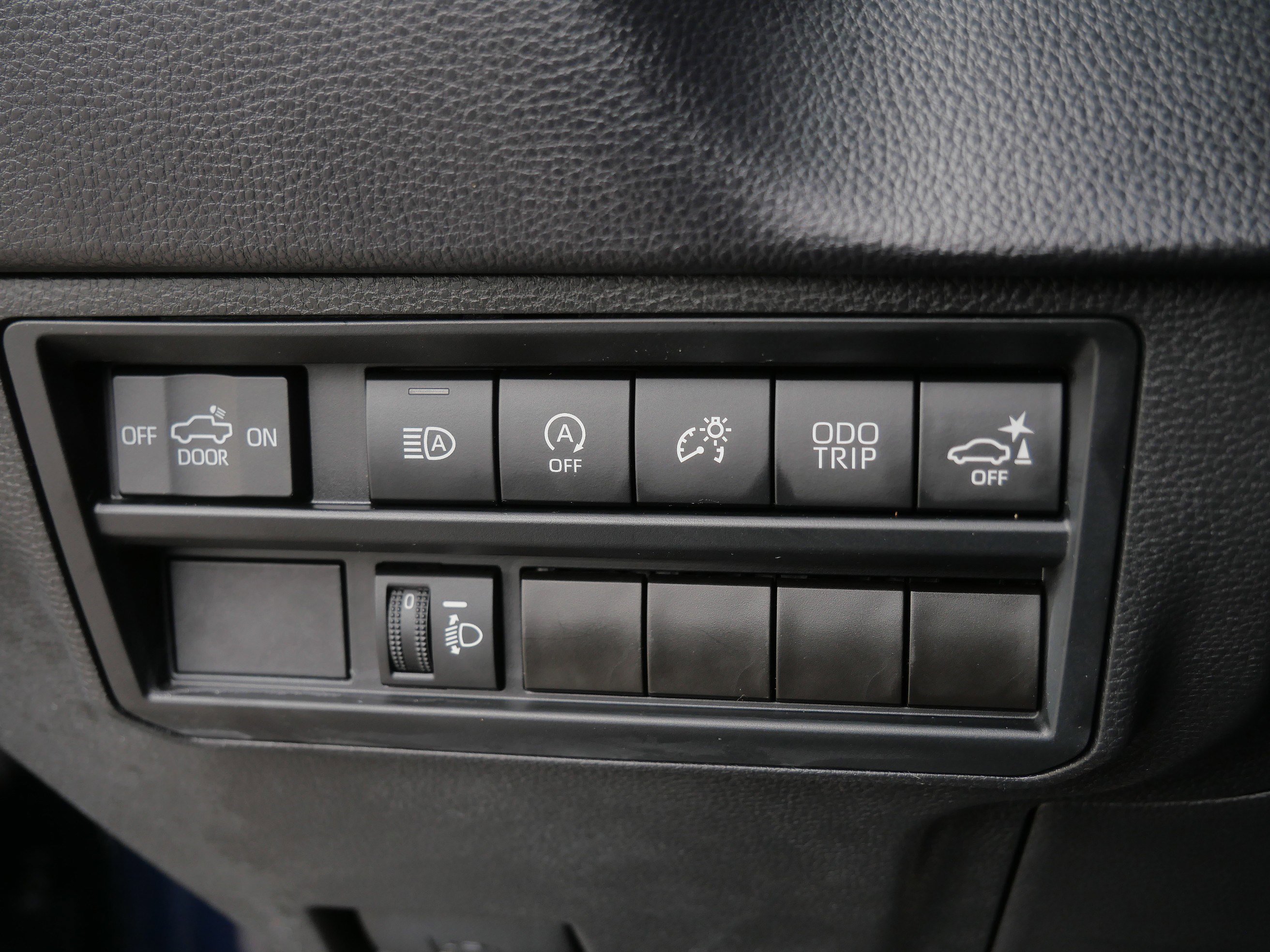 Used 2023 Toyota Tundra SR5 w/ SR5 Convenience Package AWD/4WD image 27