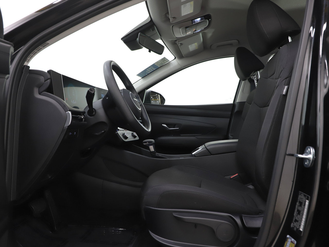 Certified 2026 Hyundai Tucson SE FWD image 23