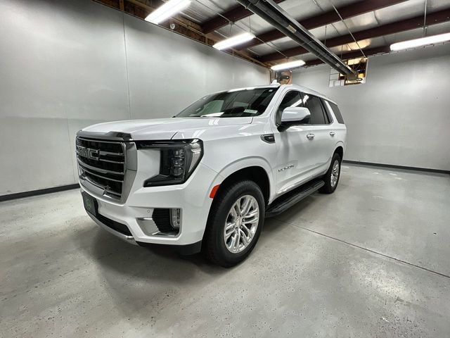 Certified 2022 GMC Yukon SLT w/ SLT Premium Package AWD/4WD image 1