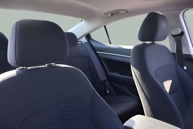 Used 2020 Hyundai Elantra Value Edition w/ Cargo Package (C1) FWD image 17