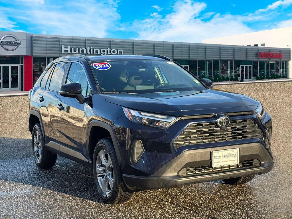 Used 2024 Toyota RAV4 XLE image 2