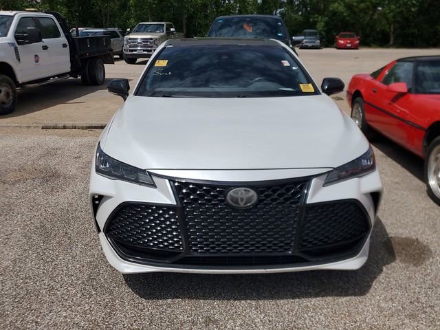 Used 2019 Toyota Avalon XSE w/ Carpet Mat Package image 3