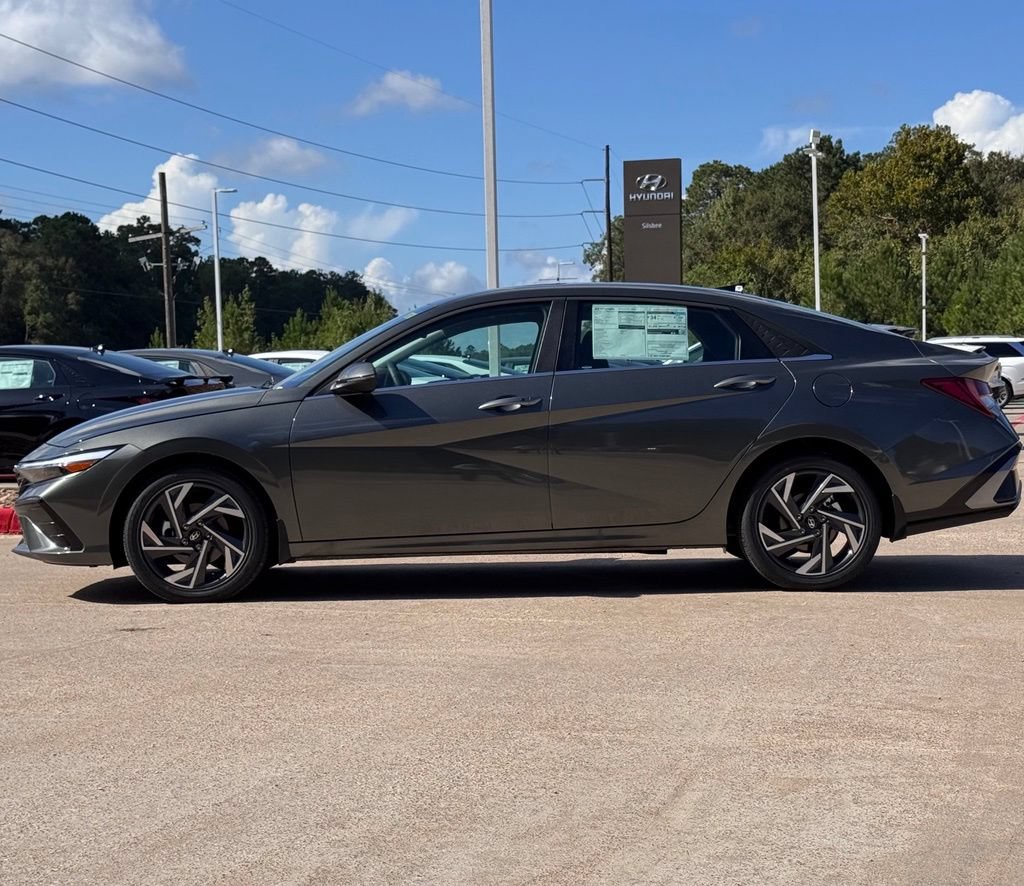 New 2026 Hyundai Elantra Limited FWD image 12