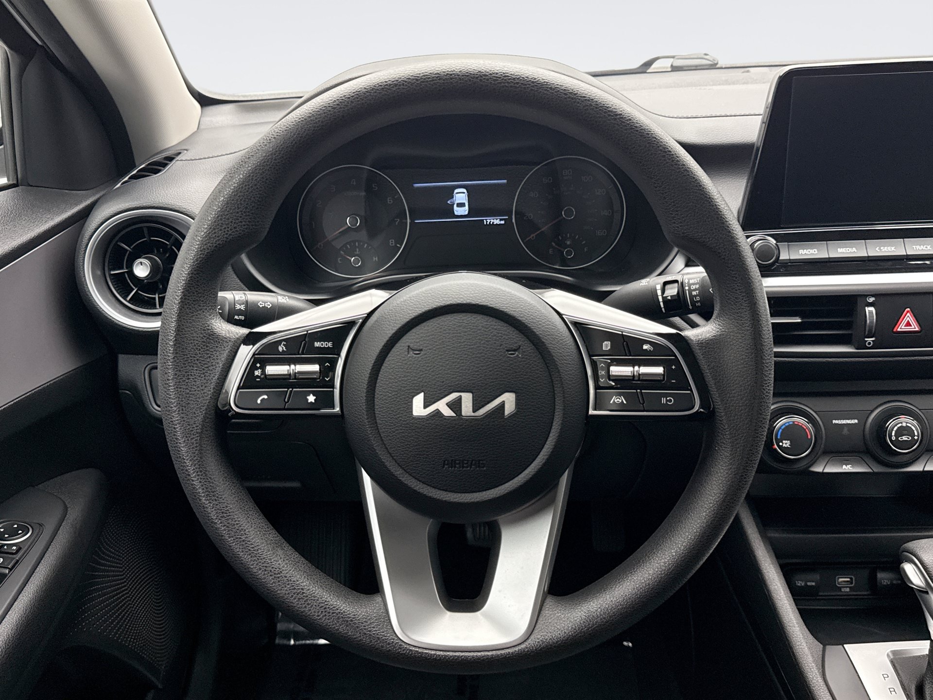 Used 2023 Kia Forte LXS FWD image 12