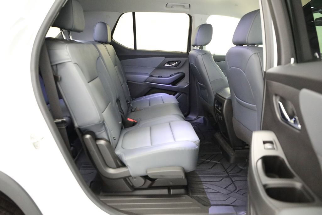 Used 2019 Chevrolet Traverse LT w/ LT Premium Package image 16