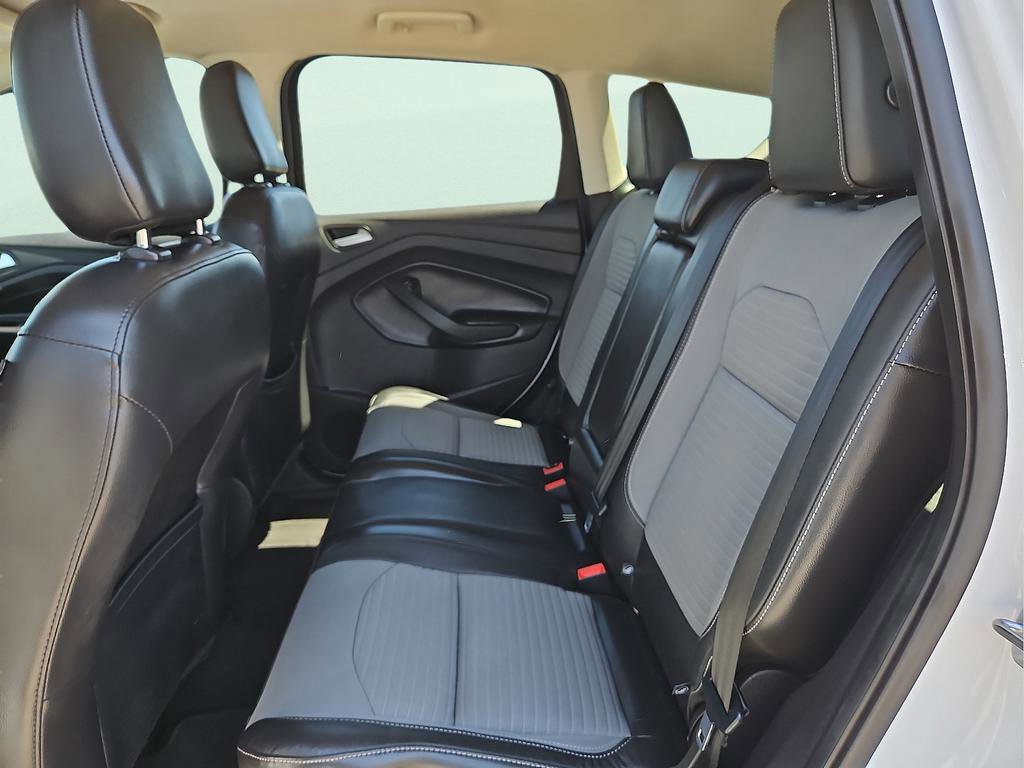 Used 2019 Ford Escape SE FWD image 8