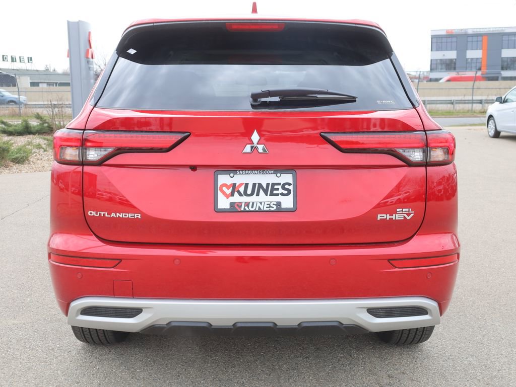 New 2025 Mitsubishi Outlander SEL image 8