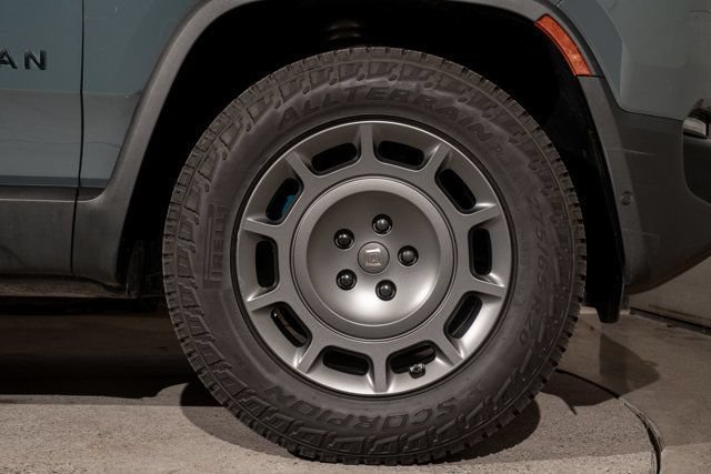 Used 2026 Rivian R1T Premium AWD/4WD image 20