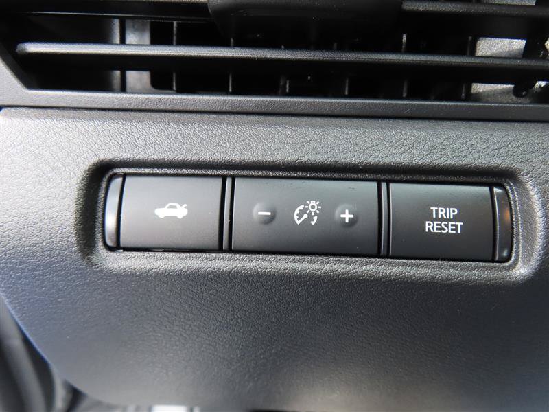 Used 2024 Nissan Altima 2.5 SV FWD image 14