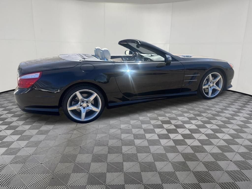 Used 2014 Mercedes-Benz SL 550 image 37
