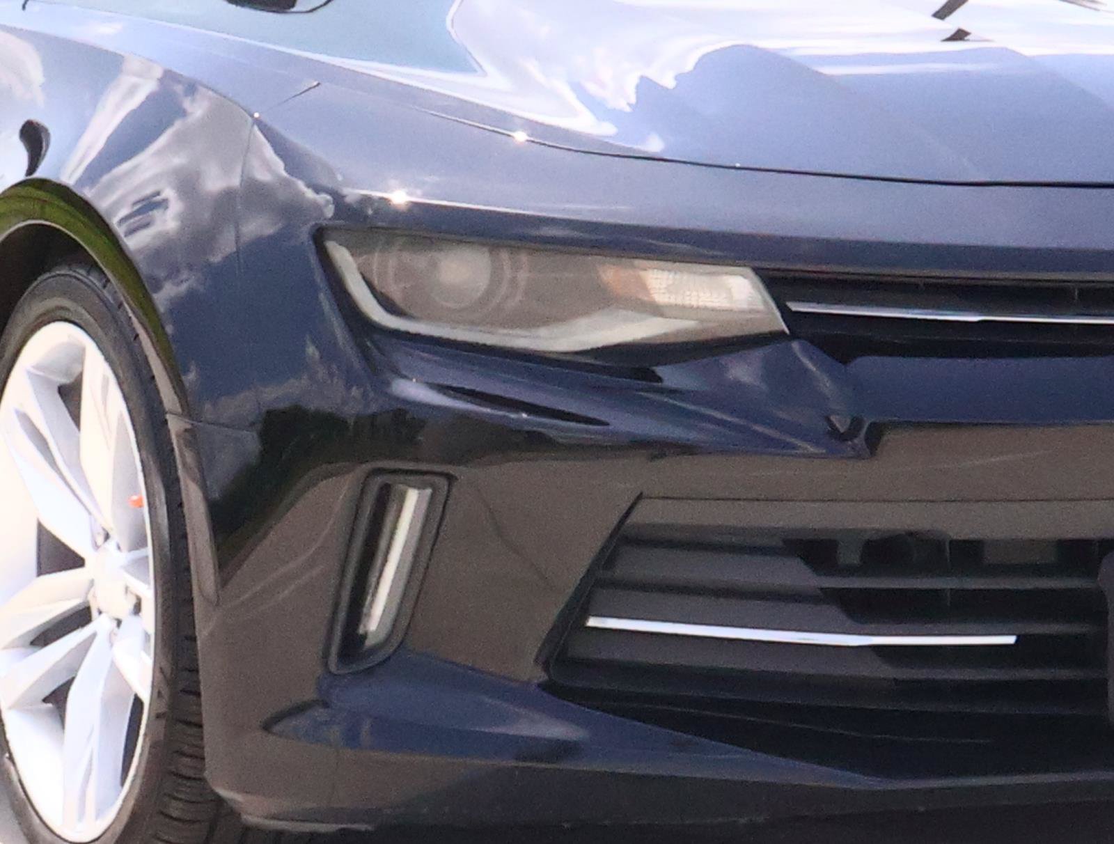 Used 2017 Chevrolet Camaro LT RWD image 7