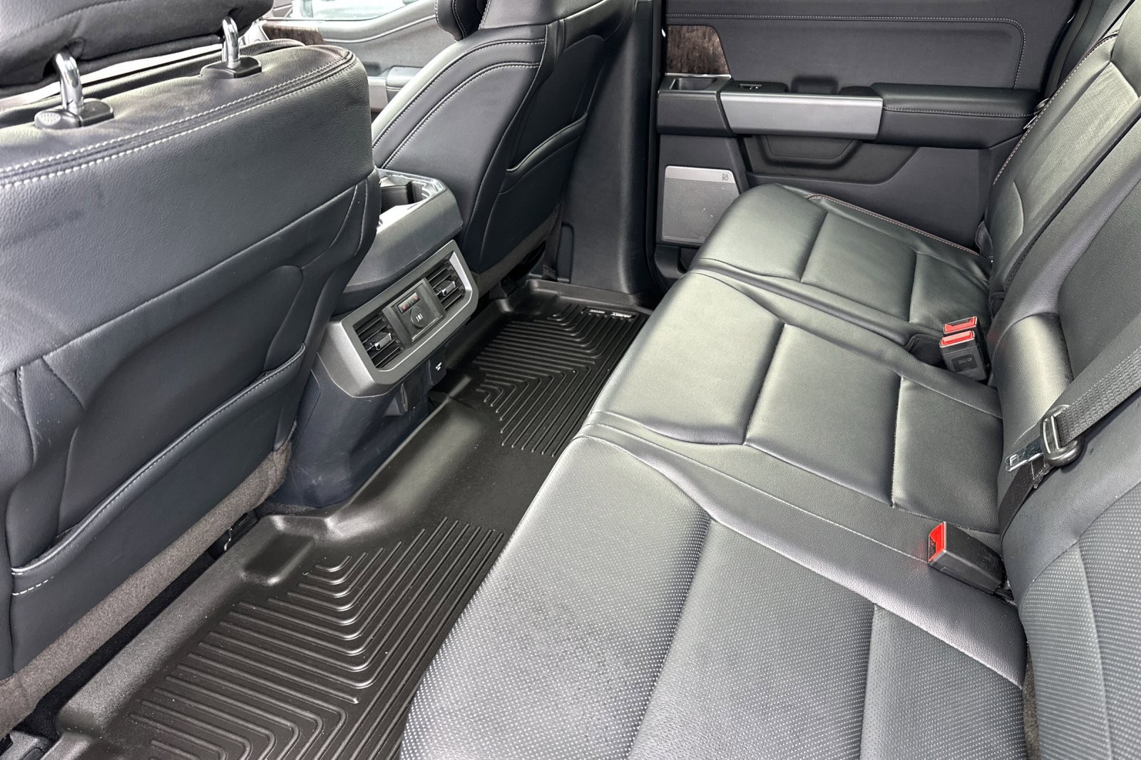 Used 2023 Ford F250 Lariat w/ Lariat Ultimate Package image 11