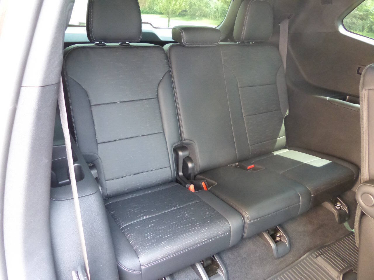 Used 2026 Buick Enclave Sport Touring w/ Power Package AWD/4WD image 57