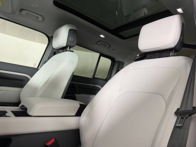New 2026 Land Rover Defender 130 S AWD/4WD image 5
